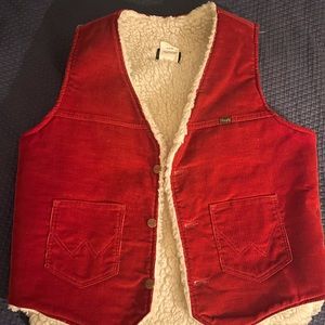 Sherpa-lined corduroy Wrangler vest
